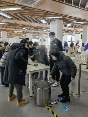 疫情反撲，蘇州挺住 凈水器租賃水務人員為蘇州加油！